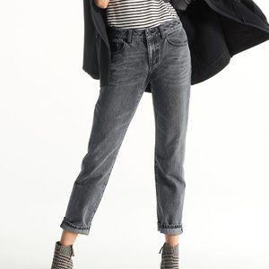 Cabi 100% Boyfriend (Sz 6 but fits like a 8/10)